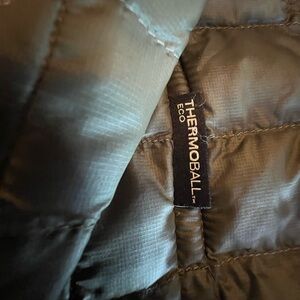 Excellent used condition.
Olive Green/Black - Size M